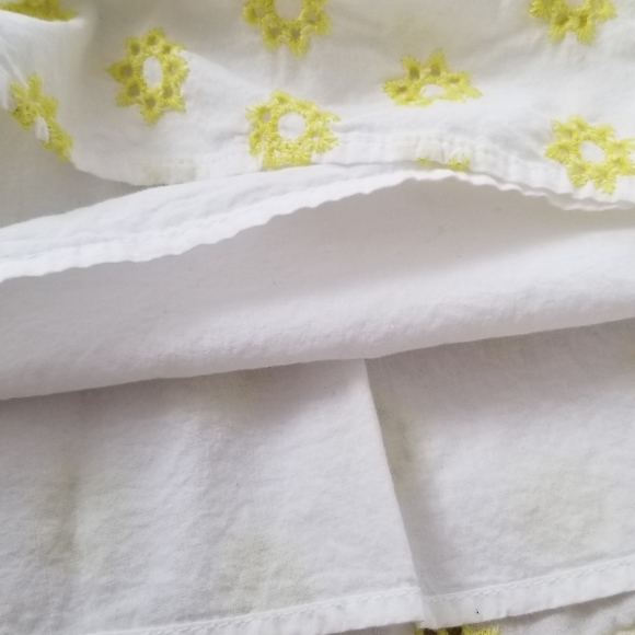 Old Navy eyelet dress - XSP - Picture 5 of 8